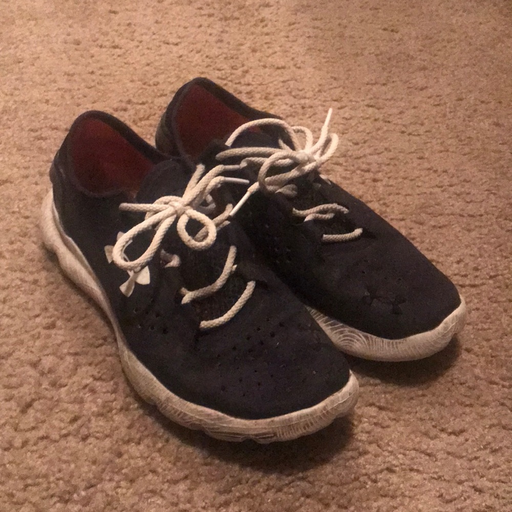 Under Armor Tennis Shoes